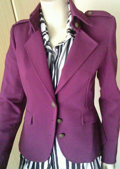 RINASCIMENTO paars hip jasje maat M, Kleding | Dames, Jasjes, Kostuums en Pakken, Gedragen, Jasje, Maat 38/40 (M), Paars, Verzenden
