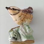 beeldje porselein kleine vogel op tak Tay made in  Italy, Verzamelen, Beelden en Beeldjes, Gebruikt, Ophalen of Verzenden, Dier