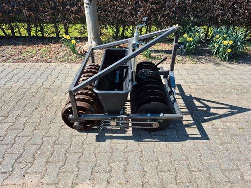 Doorzaaimachine / Zaaimachine 100cm t.b.v. minitractor, Tuin en Terras, Hand-tuingereedschap, Zo goed als nieuw, Overige soorten
