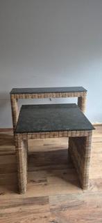 Rotan bijzettafel met natuursteen blad, Huis en Inrichting, Tafels | Eettafels, Ophalen
