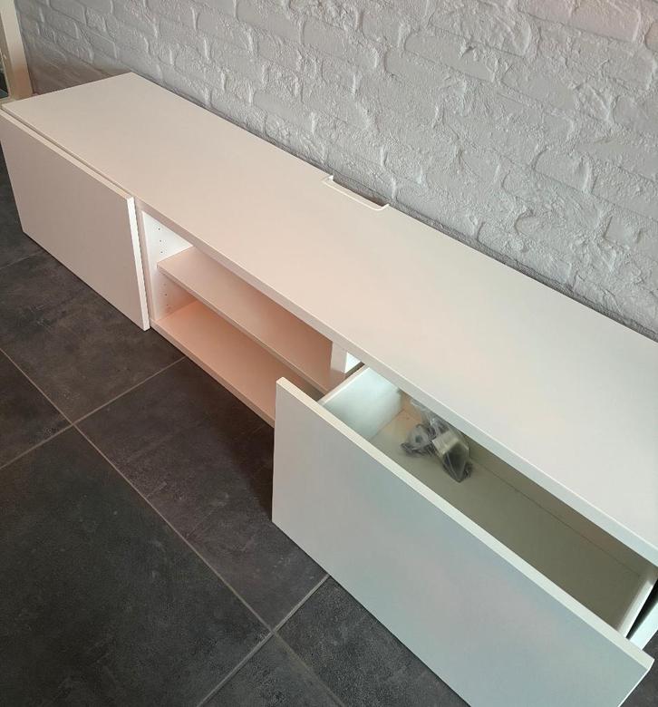 IKEA tv kastje, Huis en Inrichting, Kasten | Televisiemeubels, Gebruikt, Minder dan 100 cm, 150 tot 200 cm, 25 tot 50 cm, Overige houtsoorten