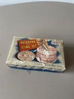 Vintage doos Nutbrown no. 5 icing set, Antiek en Kunst, Ophalen of Verzenden