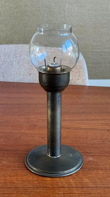Koperen Kandelaar met Glas beschikbaar voor biedingen