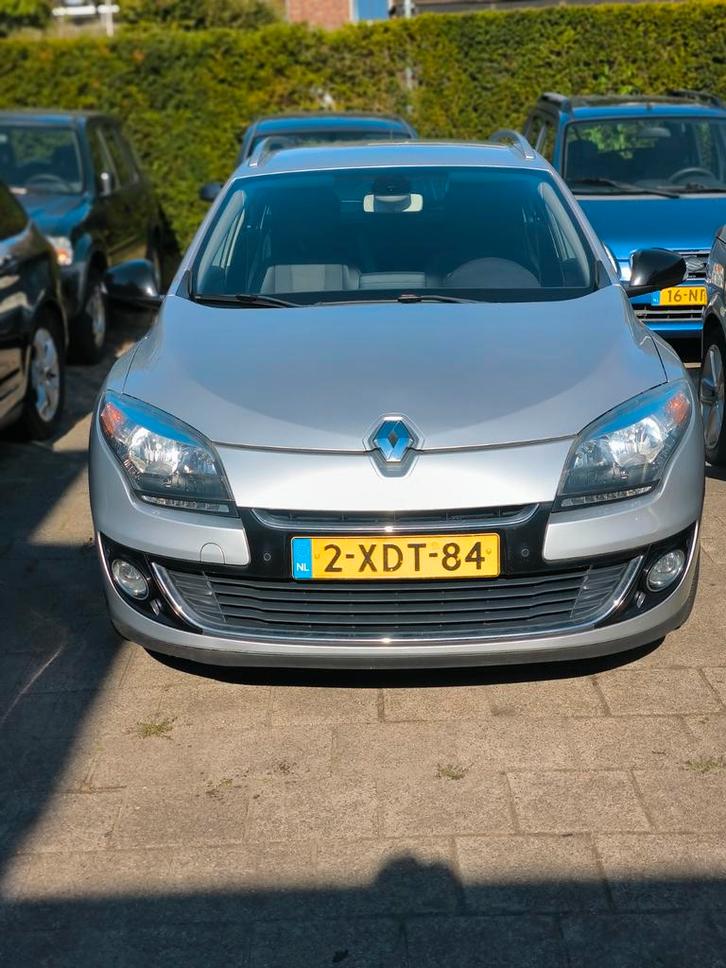 Renault Mégane 1.2 TCE 97KW Estate 2013 Grijs, Auto's, Renault, Bedrijf, Mégane, ABS, Achteruitrijcamera, Adaptieve lichten, Airbags