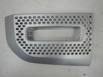 Land Rover Range Rover Defender Afdekking Mistlamp Rechts L8 beschikbaar voor biedingen