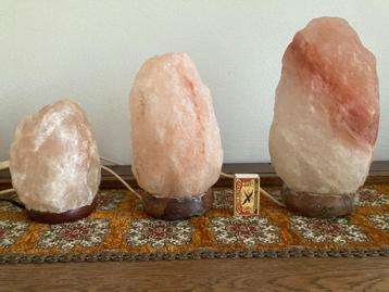 3 Himalaya spiritual zoutlampen 2, 3 & 5 kilo zoutkristallen beschikbaar voor biedingen