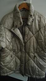 Beige, gewatteerde winterjas maat 40-42, Verzenden, Gedragen, Maat 42/44 (L), Beige