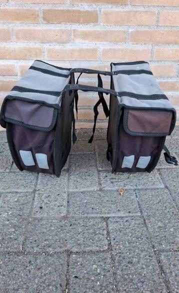 Fietstas  beschikbaar voor biedingen