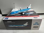 Te koop JC-wings KLM MD-11 95 jaar DT2302, Ophalen of Verzenden, Zo goed als nieuw, Schaalmodel
