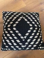 Zwart beige kussen unique living, Huis en Inrichting, Woonaccessoires | Kussens, Ophalen of Verzenden, Zo goed als nieuw, Zwart