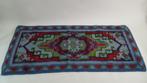 Vintage kleed, vloerkleed of tafelkleed, geknoopt. Blauw S11, Huis en Inrichting, Stoffering | Tapijten en Kleden, Tweedehands verkoop