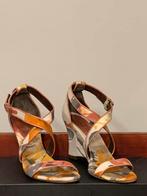 Hugo Boss sandalen, Overige kleuren, Ophalen of Verzenden, Zo goed als nieuw, Schoenen met hoge hakken