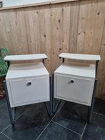 2 vintage jaren 50 nachtkastjes retro, Huis en Inrichting, Slaapkamer | Nachtkastjes, Ophalen, Gebruikt, Hout, Minder dan 45 cm