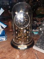 Antieke pendule klok met glazen stolp, Ophalen of Verzenden