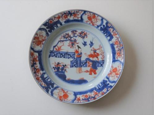Chinees Bord Imari Kangxi 1662 – 1722 Figuren in tuin China, Antiek en Kunst, Antiek | Porselein, Ophalen