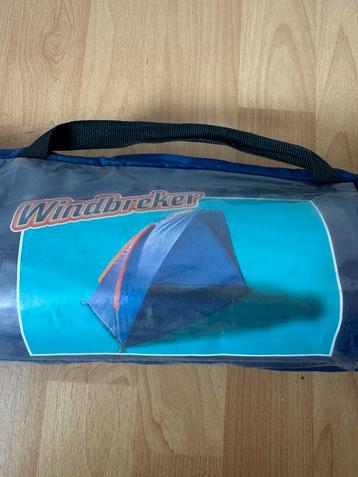 Strandtent beschikbaar voor biedingen