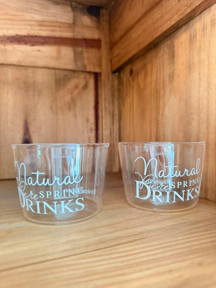 Riviera Maison Natural Pure Spring Drinks, Huis en Inrichting, Keuken | Servies, Zo goed als nieuw, Glas of Glazen, Glas, Ophalen of Verzenden