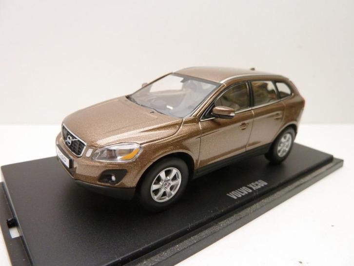 Volvo XC 60  '' Motorart '', Hobby en Vrije tijd, Modelauto's | 1:43, Zo goed als nieuw, Auto, Overige merken, Ophalen of Verzenden