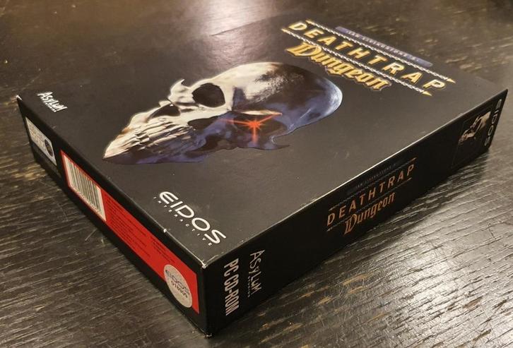 BIG BOX - Deathtrap Dungeon PC Game CIB Spel Eidos Asylum, Spelcomputers en Games, Games | Pc, Zo goed als nieuw, Role Playing Game (Rpg)