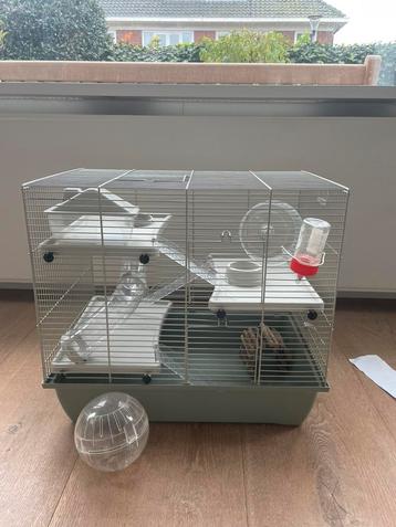 Hamsterkooi 3 plateaus met alle Accessoires beschikbaar voor biedingen