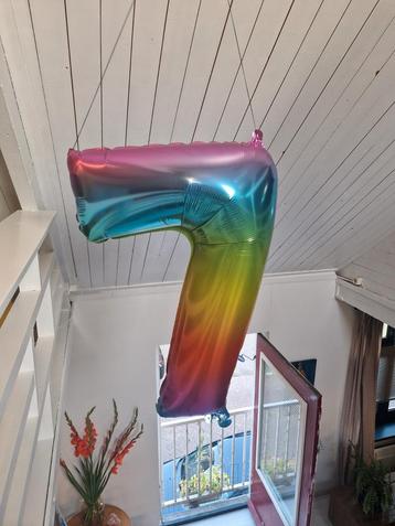 Folie ballon cijfer 7 regenboog kleuren  beschikbaar voor biedingen