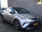 Toyota C-HR 1.8 Hybrid Executive - Stoelverwarming - Navigat, Adaptive Cruise Control, Euro 6, 4 cilinders, Leder en Stof