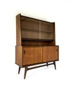 Vintage teakhouten vitrinekast, Ernst Dieter Hilker ‘60, Huis en Inrichting, Met deur(en), 100 tot 150 cm, Vintage retro buisframe design rotan webbing papercord deens