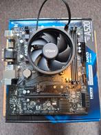 Asrock A520 moederbord met processor, Computers en Software, Moederborden, DDR4, Ophalen of Verzenden, Zo goed als nieuw, Micro-ATX