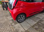 Toyota aygo, Auto's, Voorwielaandrijving, 965 kg, Zwart, Origineel Nederlands