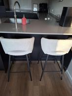 2 Bouclé barkrukken - Geïmpregneerd!, Huis en Inrichting, Ophalen, Met voetsteun, 60 tot 90 cm, Zo goed als nieuw