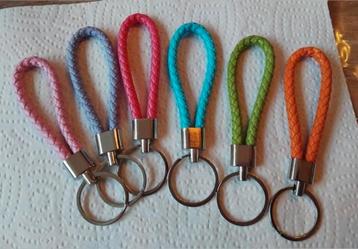 Echt Lederen sleutelhanger of (schooltas)Tashanger . beschikbaar voor biedingen