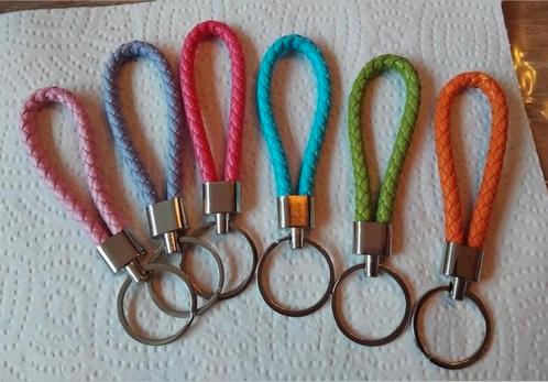 Echt Lederen sleutelhanger of (schooltas)Tashanger ., Verzamelen, Sleutelhangers, Nieuw, Ophalen of Verzenden
