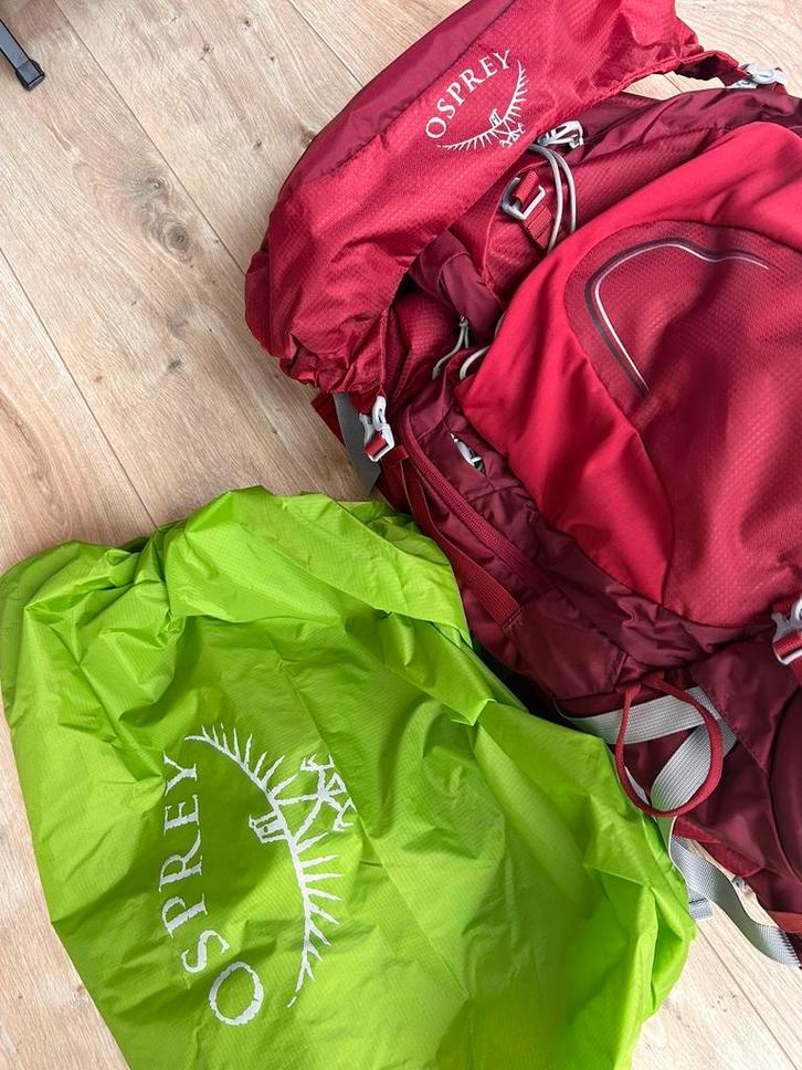 Osprey Aura AG 65 maat S nieuw, Sieraden, Tassen en Uiterlijk, Tassen | Reistassen en Weekendtassen, Nieuw, Rood, 30 cm of meer