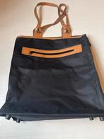 Zwarte stevige boodschappentas als nieuw, Wieltjes, 30 cm of meer, Gebruikt, Zwart