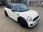 Mini 1.6 Cooper 2006 Wit, Auto's, Mini, Voorwielaandrijving, Stof, 4 cilinders, 4 stoelen