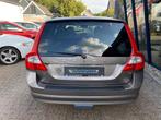 Volvo V70 3.2 Momentum Automaat LEER / NAVI / XENON / TREKHA, Zwart, 243 pk, 6 cilinders, 3192 cc