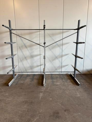 Dubbelzijdige draagarmstelling / magazijnstelling / stelling beschikbaar voor biedingen