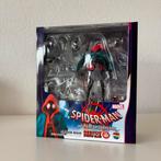 Spiderman Miles Morales Action Figure #107 Mafex Medicom Toy, Ophalen of Verzenden, Zo goed als nieuw
