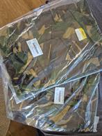 Nieuwe camouflage pak woodland., Verzamelen, Militaria | Algemeen, Ophalen, Landmacht, Nederland, Kleding of Schoenen