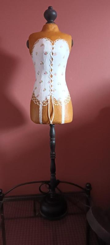 Paspop / Torso van Kunstenares Kittie Markus beschikbaar voor biedingen