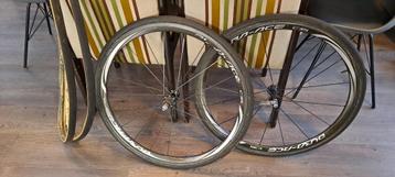 Dura-Ace C35 Racefiets carbon wielen met Vittoria banden beschikbaar voor biedingen
