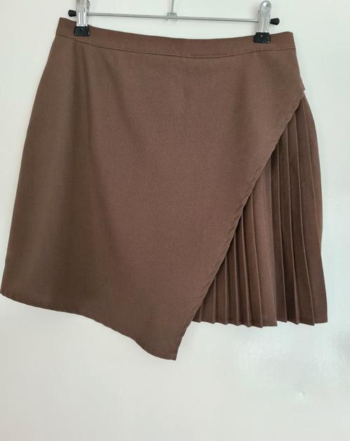 Rok met plissé accenten. Mt.38. Als nieuw!, Kleding | Dames, Rokken, Zo goed als nieuw, Maat 38/40 (M), Groen, Boven de knie, Ophalen of Verzenden