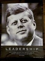J.F Kennedy foto poster, Minder dan 50 cm, 50 tot 75 cm, Verzenden, Zo goed als nieuw