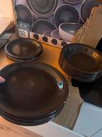 Azür Servies - 18 Delig, Huis en Inrichting, Keuken | Servies, Ophalen of Verzenden, Zo goed als nieuw, Overige stijlen, Aardewerk