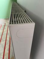 Radiator van amper 1 jaar oud, Ophalen, 30 tot 80 cm, Hoog rendement (Hr), Radiator