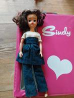 Vintage Sindy jaren 74 - 76, Verzamelen, Poppen, Ophalen of Verzenden, Gebruikt, Kleertjes