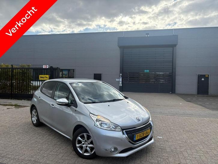 Peugeot 208 1.6 e-HDi Navigatie|Clima Style 2014, Auto's, Peugeot, Bedrijf, ABS, Airbags, Airconditioning, Bluetooth, Boordcomputer