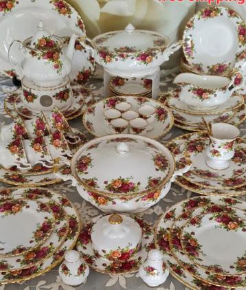 GEZOCHT Partijen Royal Albert, Inkoop, Old Country Roses etc beschikbaar voor biedingen
