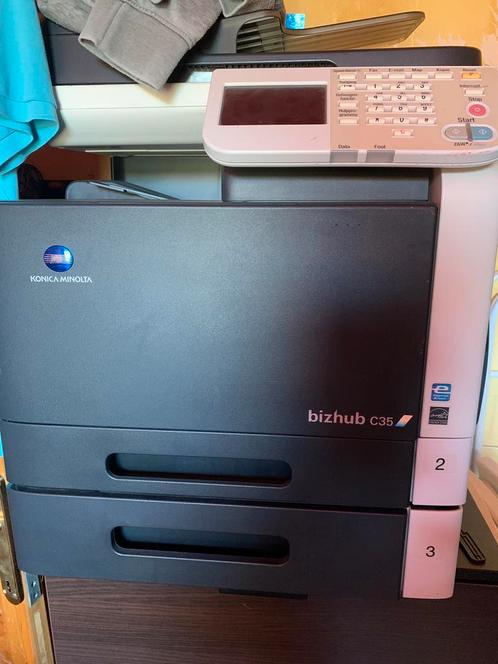 Printer. Konicamonolta bizhub C35 met veel supplies, Computers en Software, Printers, Zo goed als nieuw, Printer, Ophalen