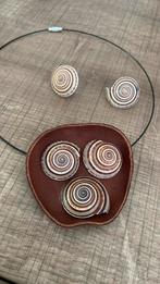 Schelp ketting, Sieraden, Tassen en Uiterlijk, Kettingen, Ophalen, Bruin, Nieuw, Overige materialen